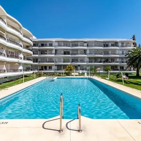 Perfect Family In Acapulco Playa,